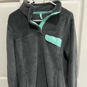 Patagonia women’s snap T pull over